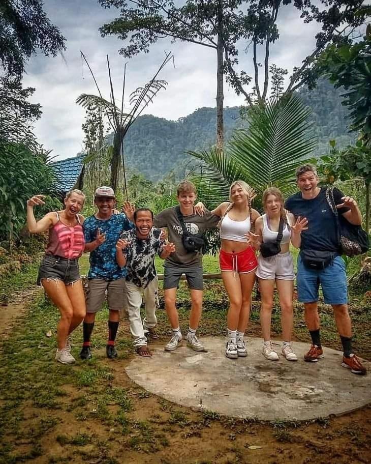 בוקיט לוואנג Batu Kapal Guest House & Jungle Trekking מראה חיצוני תמונה